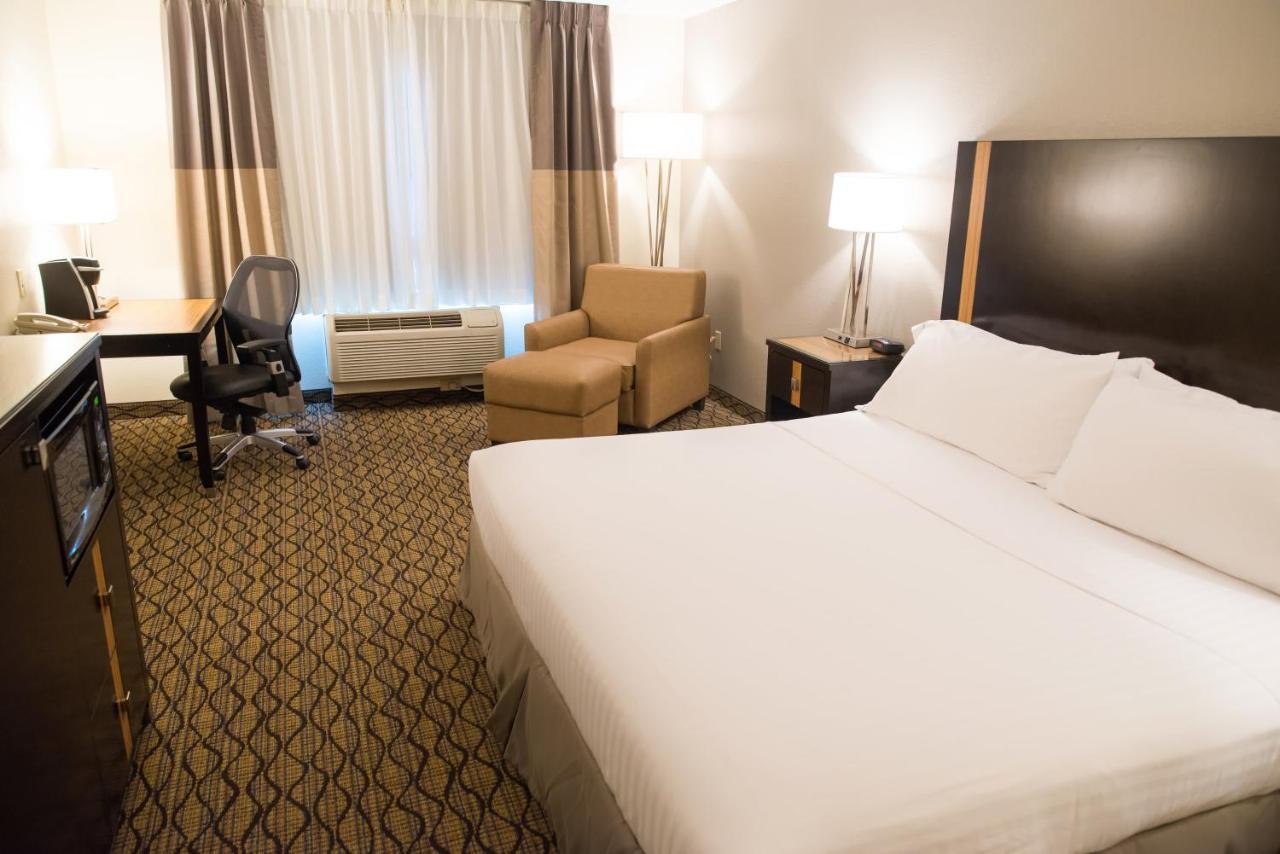 Holiday Inn Express Hotel & Suites Chanhassen By Ihg Kültér fotó